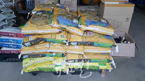 백석읍은 올해 기증 받은 쌀 20kg 기부자의 뜻에 따라 160포를 관내 어려운 이웃에게 전달할 예정이다.