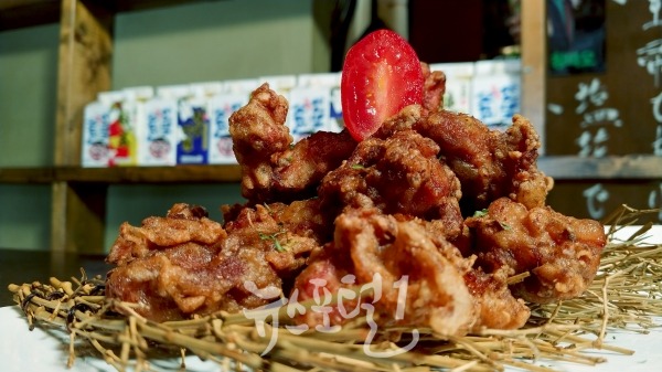요리주점 무사 이벤트 경품 중 하나로 제공되는 ‘치킨 가라아게’