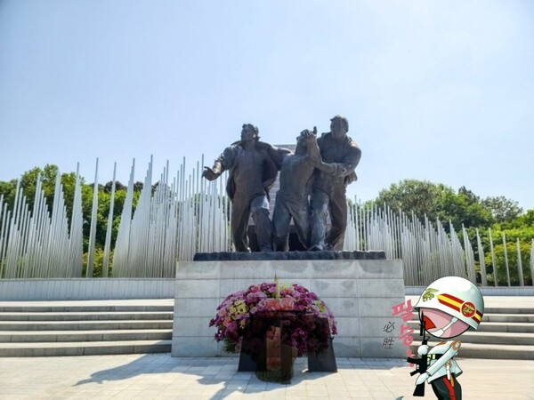 푸른 오월, 아직도 붉은 오월이네!