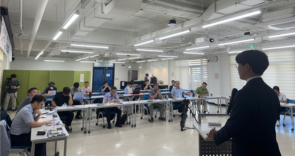                               드론 특화형 국방창업교육 교육생 아이템 발표 / 사진제공 국민생활실험실