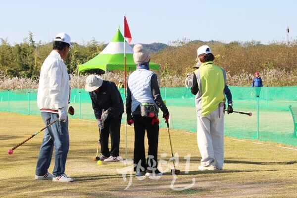 「제1회 임곡 No.1 파크골프대회」 경기 모습. 